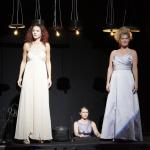 Die Braut wurde gestohlen - Lena und Ana bleiben allein zurück