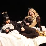 Hekate und Persephone im Roten Salon